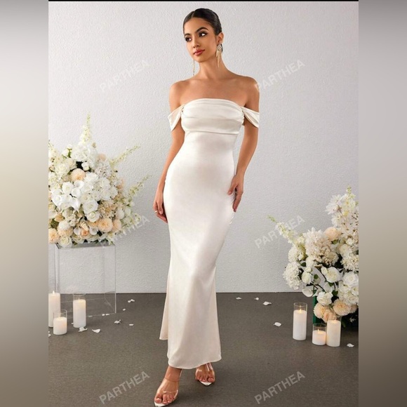 Parthea Dresses & Skirts - Elegant Off-Shoulder Cream Dress